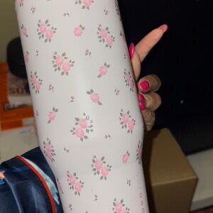 HydroJug 40 oz EUC Floral Tumbler with Pink Roses